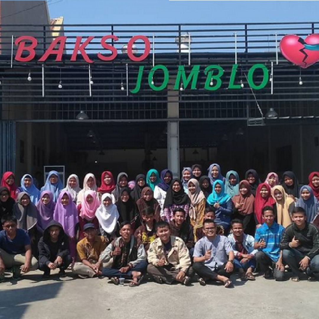 Cirebon In Charity Mewujudkan Mimpi Anak-anak Kurang Mampu