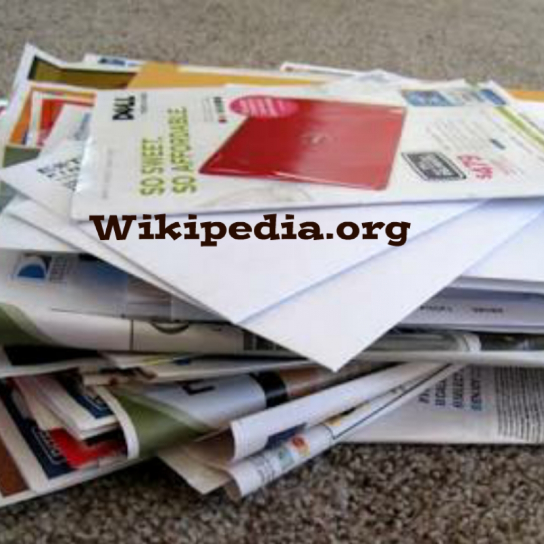 Menyulap Limbah Kertas Menjadi Berkelas