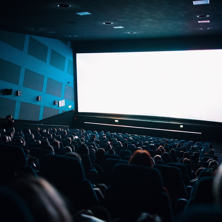 Suka Menonton Film Detekif? Yuk Mengenal Genre Film Whodunit