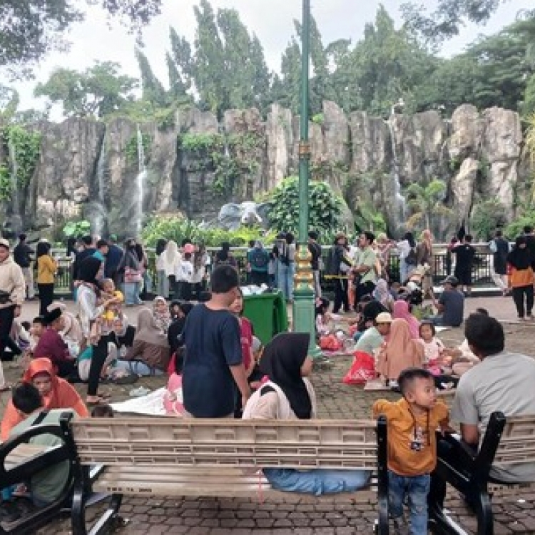 Long Weekend Bulan Mei 2025?